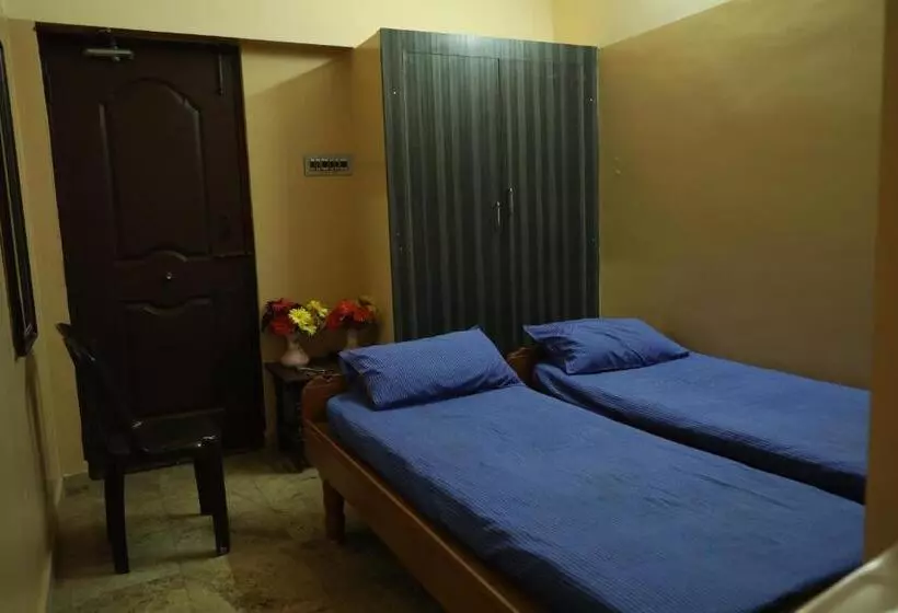 Hotelli R. Ve. R Residency