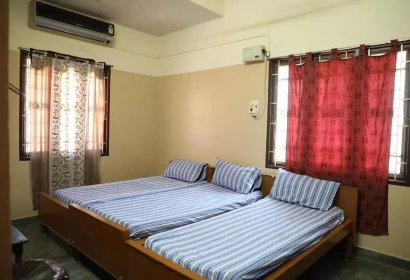 Hotelli R. Ve. R Residency