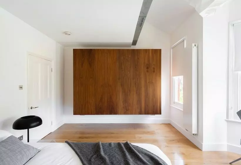 The Latimer Road Escape  Modern 4bdr House With Garden