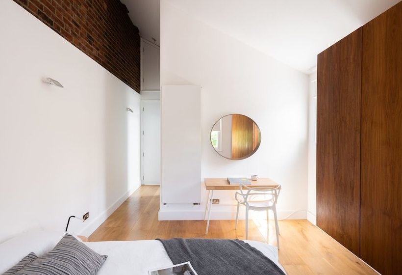 The Latimer Road Escape  Modern 4bdr House With Garden