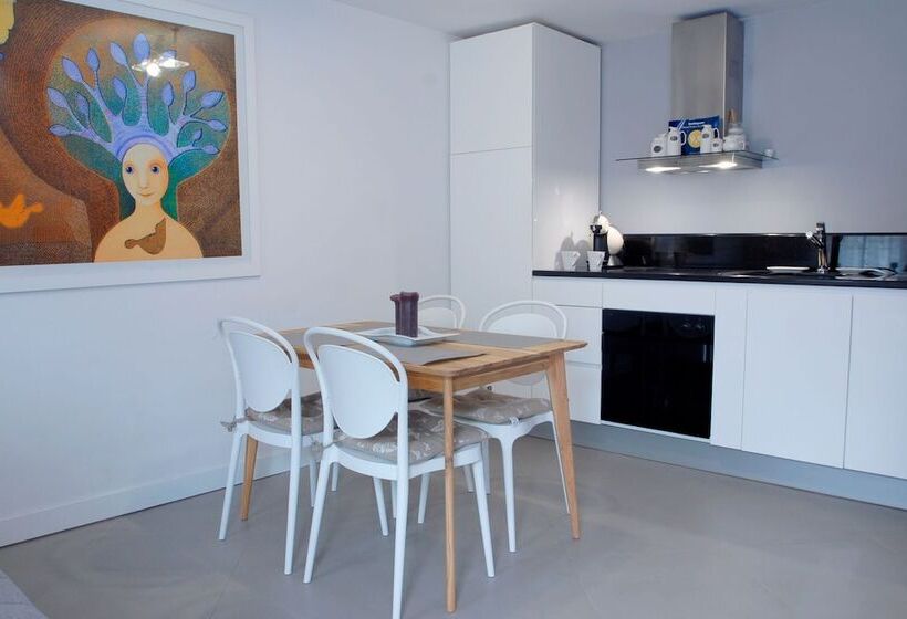 Dolce Vita Stone House Hvar