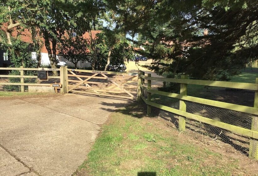 Fazeboons Barn