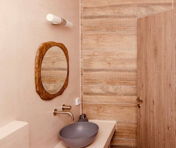 פנסיון Aeris Suites