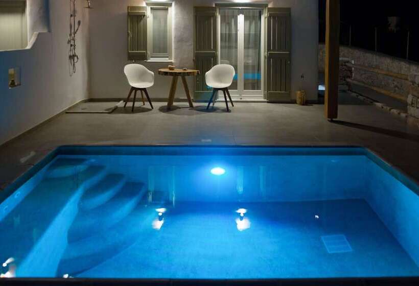 פנסיון Aeris Suites