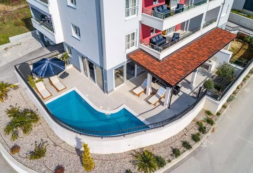 Urban Villa Penthouse