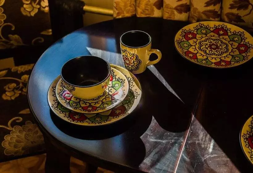 Apartment On Bolshoy Kondratievskiy 4