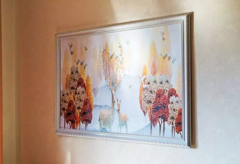 Apartment On Bolshoy Kondratievskiy 4