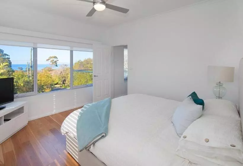 Casa Azzura   Beachside Entertainer