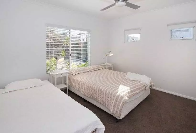 Casa Azzura   Beachside Entertainer