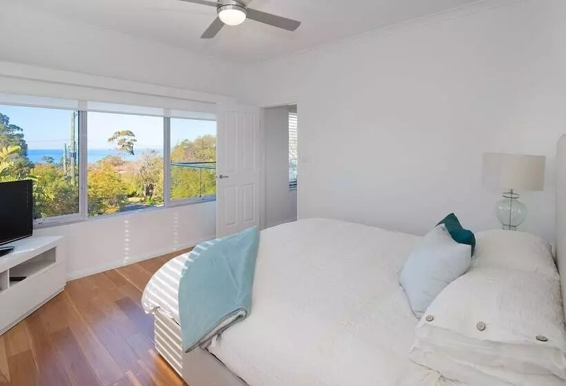 Casa Azzura   Beachside Entertainer