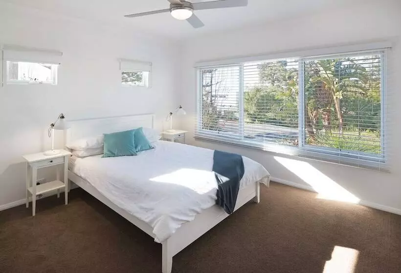 Casa Azzura   Beachside Entertainer