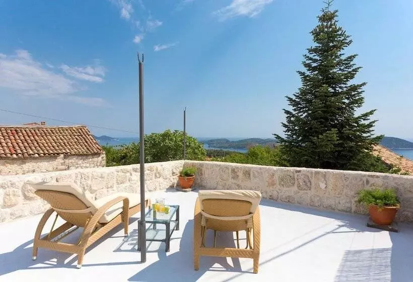 Hedera Estate, Villa Hedera Viii