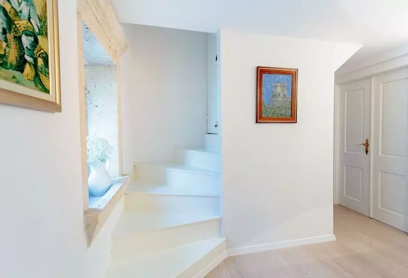 Hedera Estate, Villa Hedera Viii