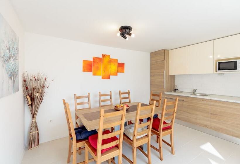 Hedera Estate, Villa Hedera Viii