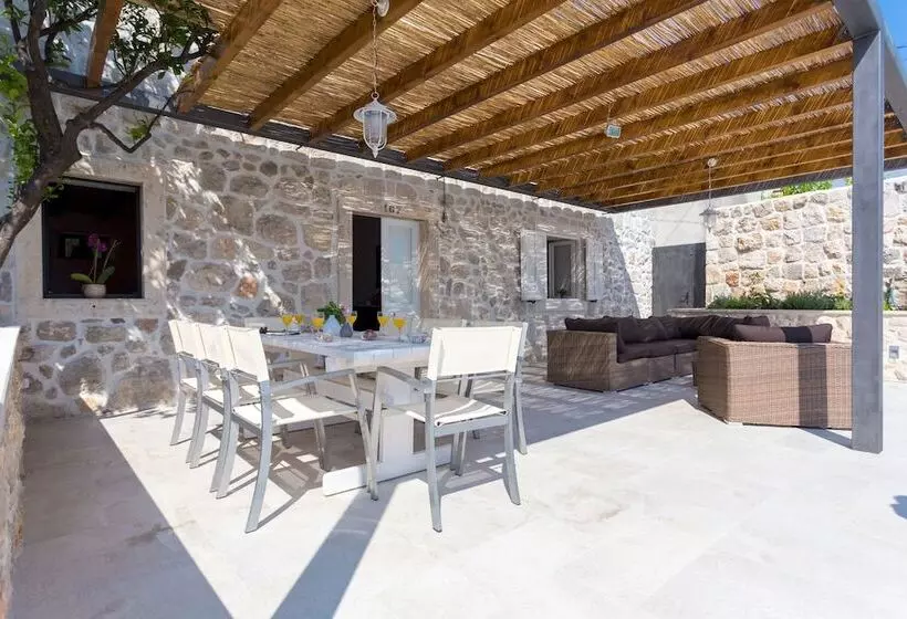 Hedera Estate, Villa Hedera Viii