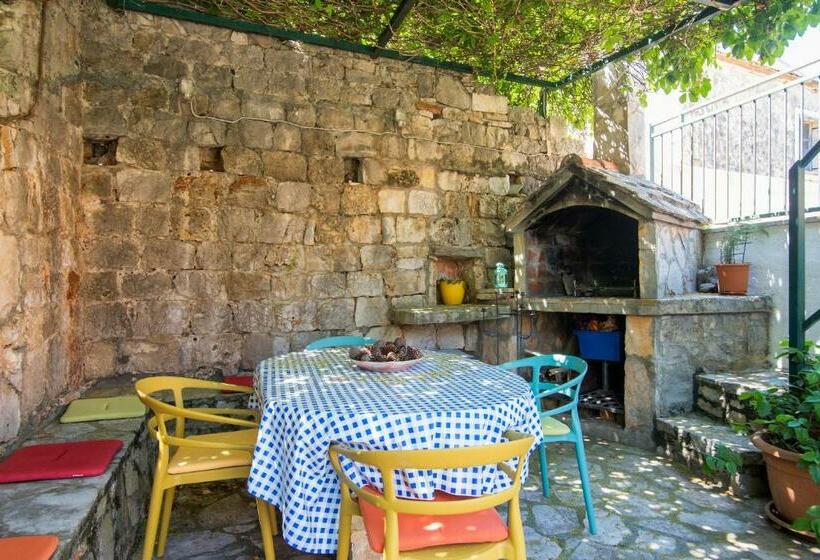 House Cozy House Sara