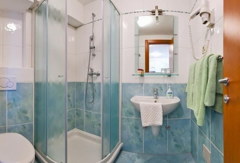 פנסיון Villa Medic