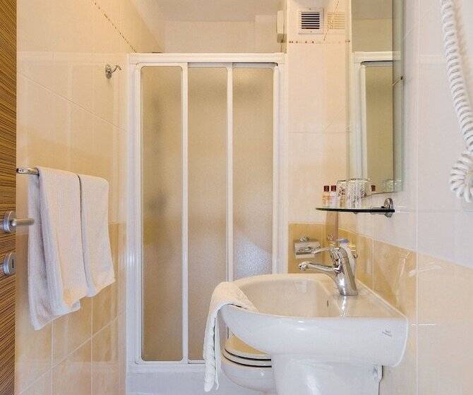 פנסיון Villa Medic