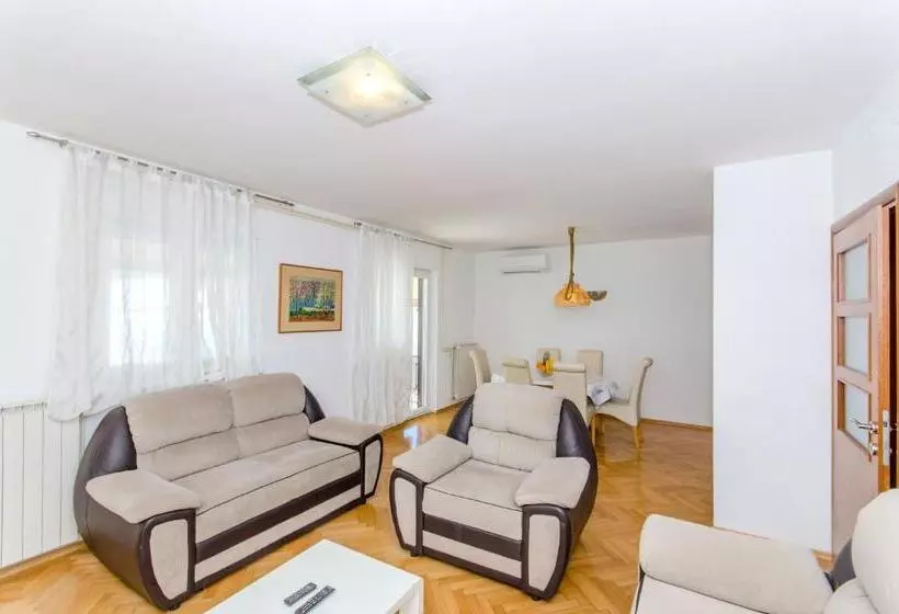 Villa Karla