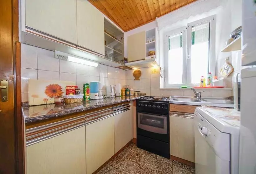 Apartment Akacija