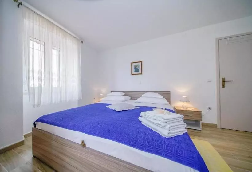 Apartment Akacija