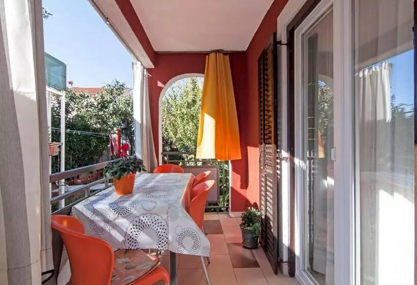 Apartments Ana Valbandon