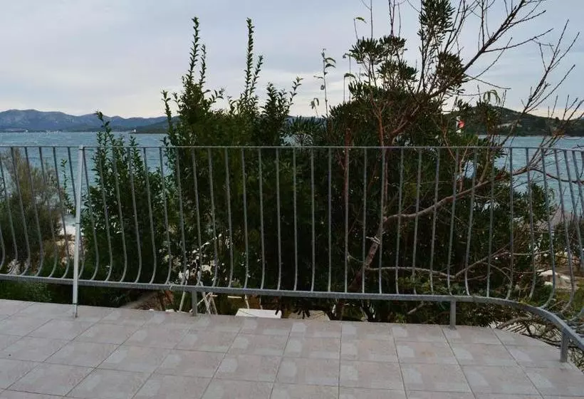 Apartments Biba Illeilic