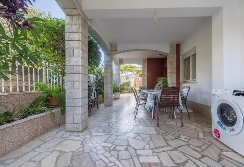 Apartments Kostović 1943