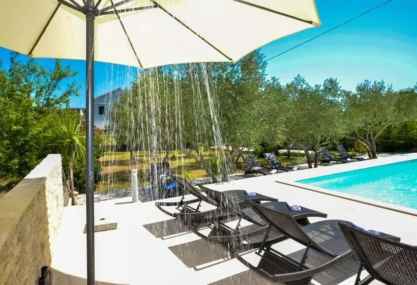 Apartments Villa Ana