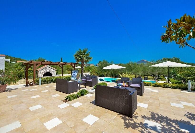 Apartments Villa Ana