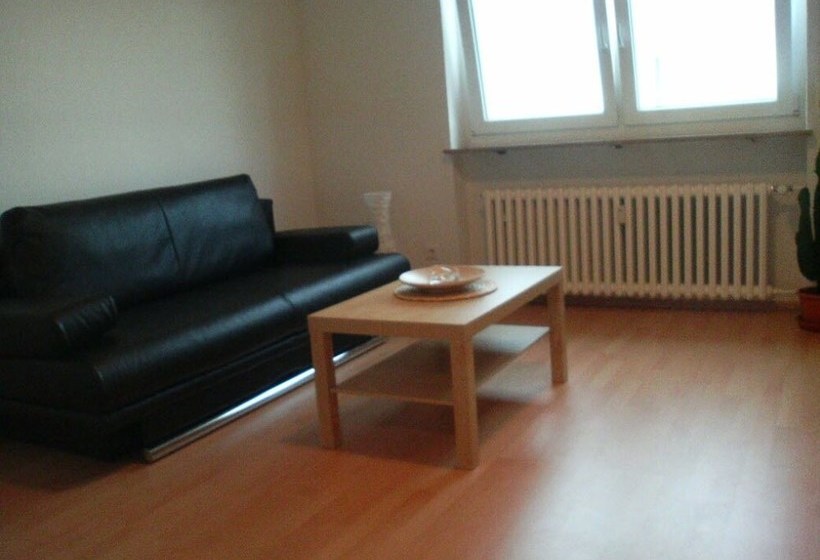 Пансион Monteurzimmer Viernheimmannheim