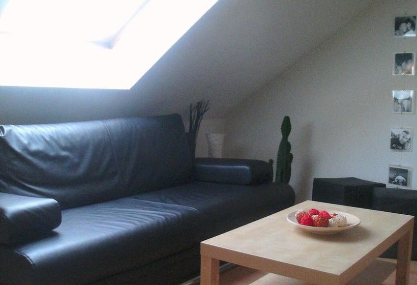 Пансион Monteurzimmer Viernheimmannheim