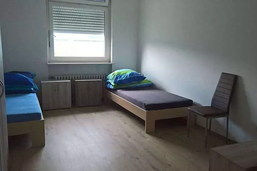 ペンション Monteurzimmer Viernheimmannheim