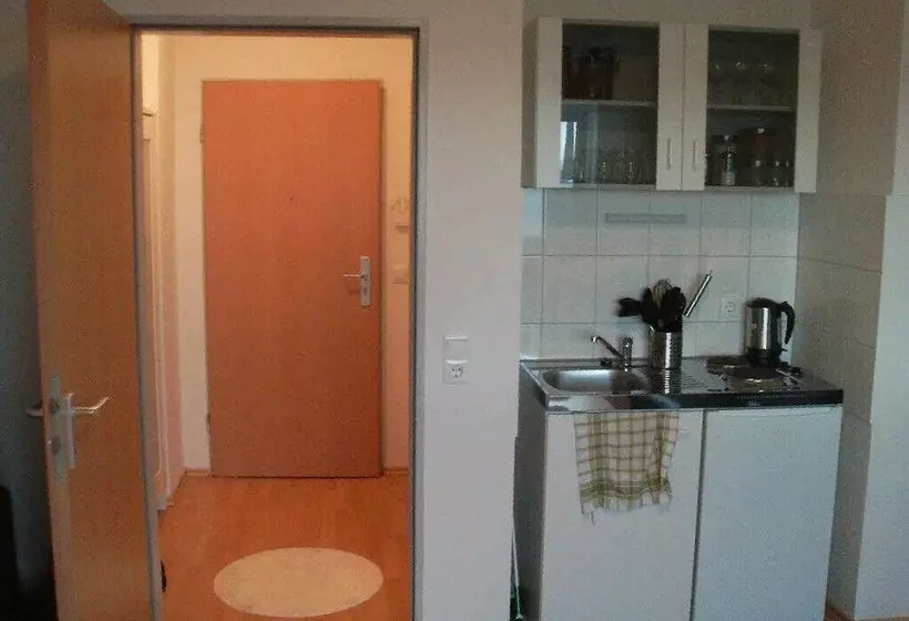 ペンション Monteurzimmer Viernheimmannheim
