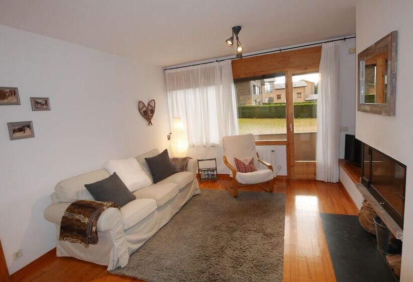 Cozy Apartment In Alp