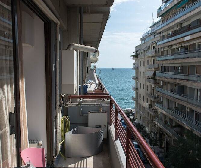Fabulous Sea View Apartment