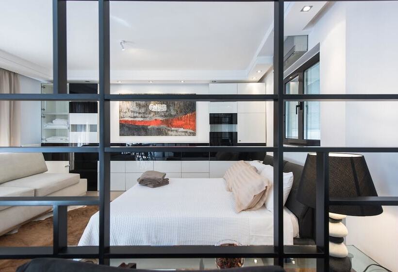 Fabulous Sea View Apartment