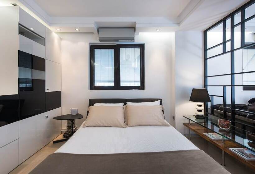 Fabulous Sea View Apartment