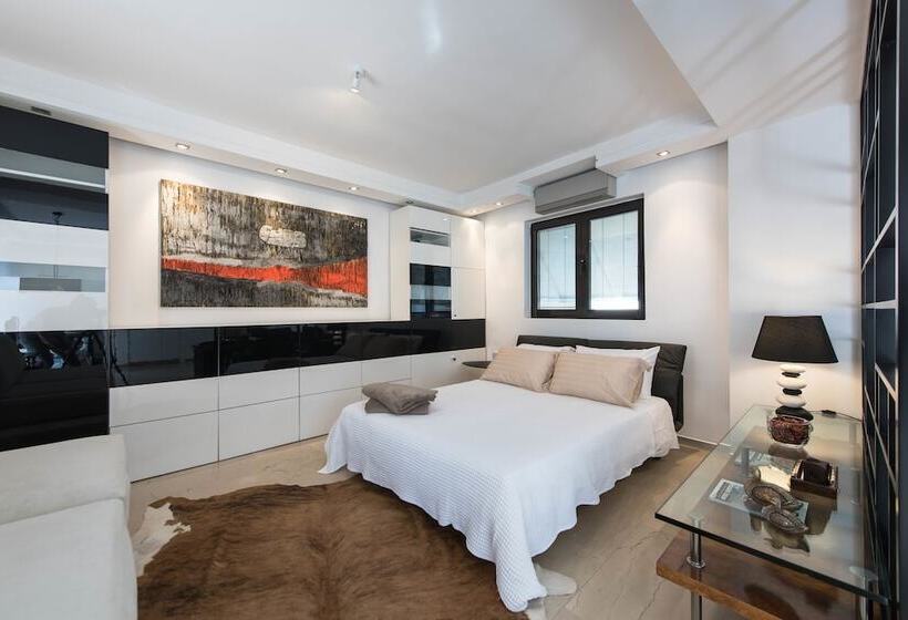 Fabulous Sea View Apartment