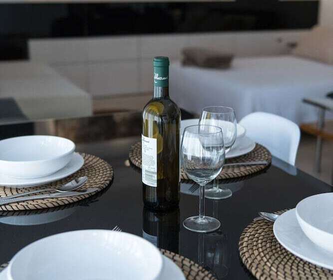 Fabulous Sea View Apartment