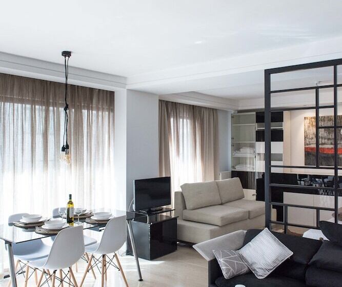 Fabulous Sea View Apartment