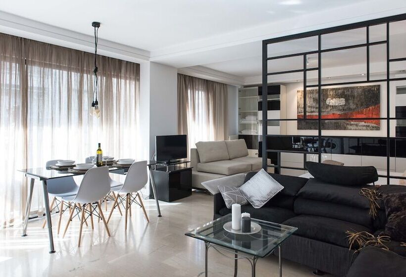 Fabulous Sea View Apartment