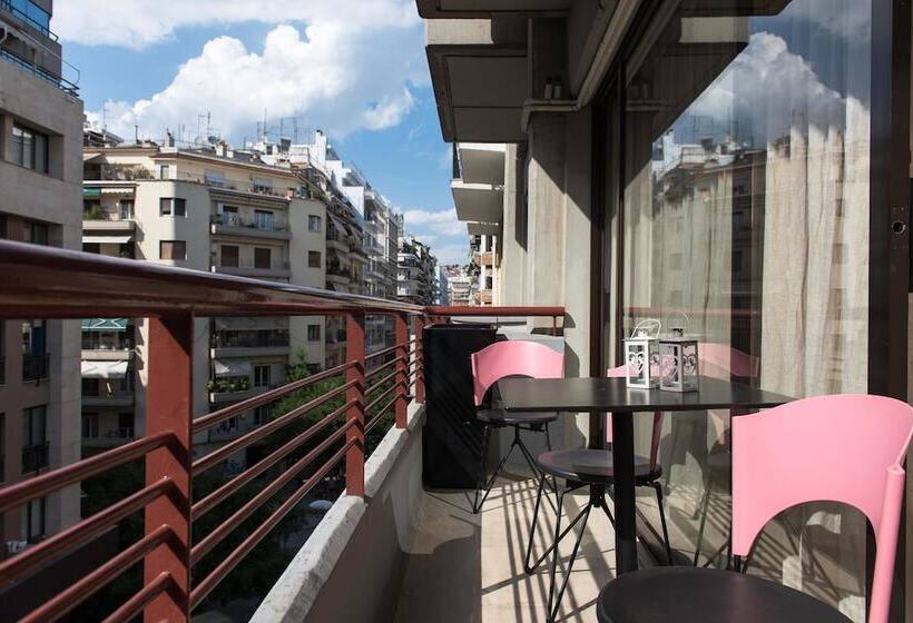 Fabulous Sea View Apartment