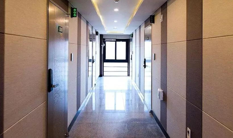 Cityhall Hotel Jeju