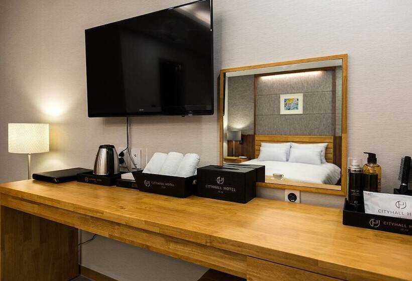 Cityhall Hotel Jeju