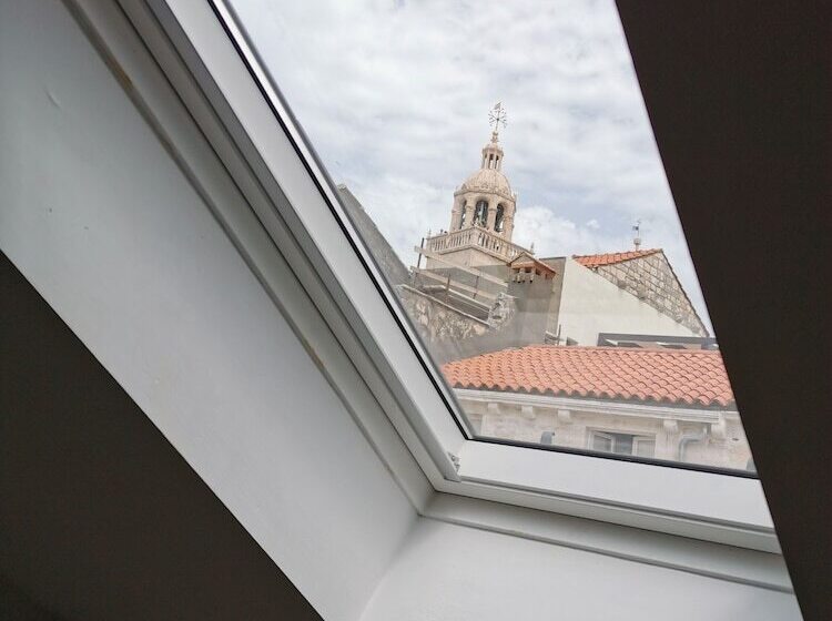 M & J Central Suites