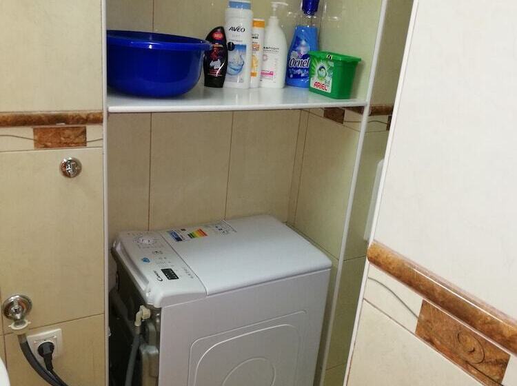 M & J Central Suites