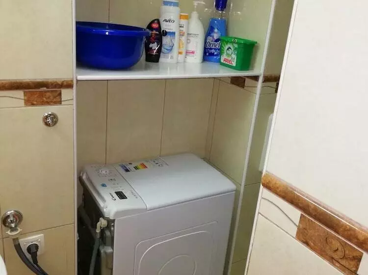 M & J Central Suites