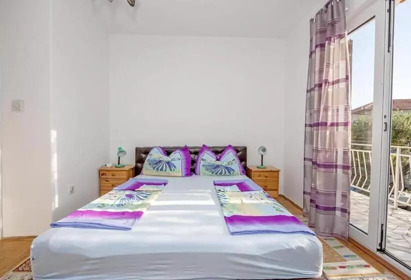 Apartment Josip