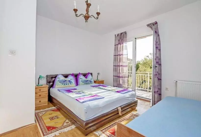 Apartment Josip